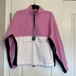 BRAND NEW DKNY WOMEN SPORT TOP
